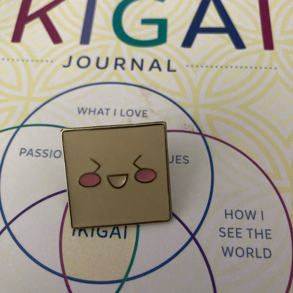 🎁 Cute 😆 Emoji Square Enamel Pin with Pink Cheeks